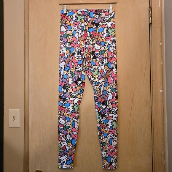 Blackmilk Sanrio All Stars HWMF Leggings Size M NWOT Hello Kitty & Gudetama - Picture 2 of 13